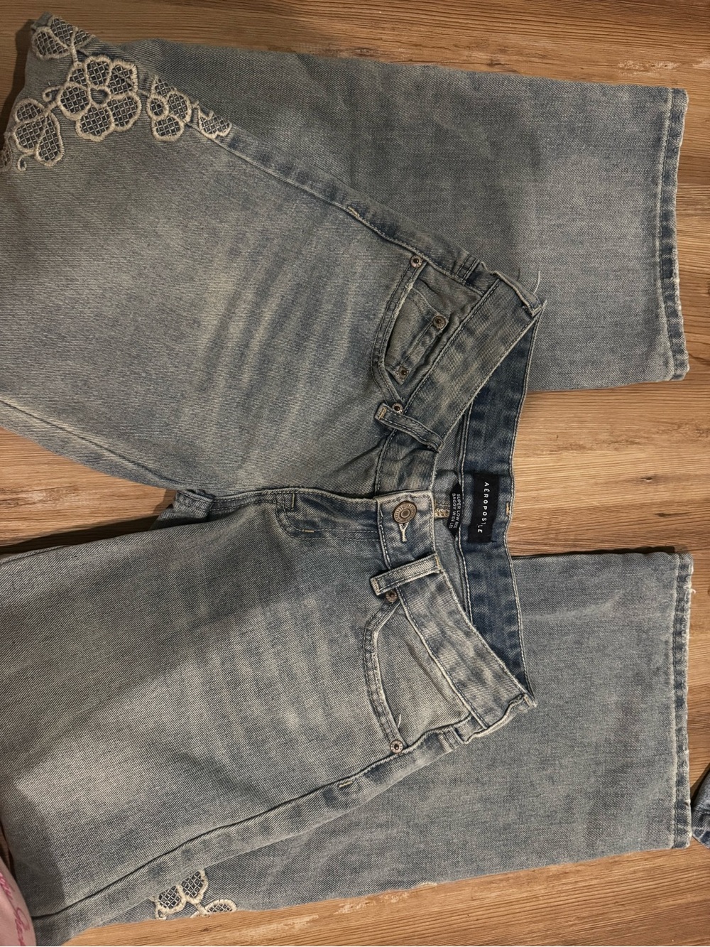 Aeropostale Light Blue Women’s Jeans with White Lace Embroidery